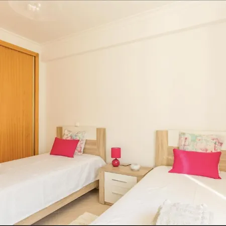 Albufeira Old Town Two Bedroom Apartment Center