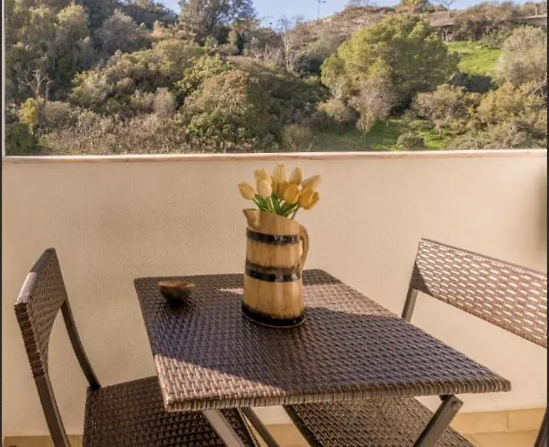 Old Town Two Bedroom Apartment Albufeira
