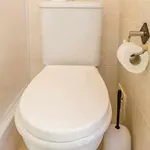 Old Town Two Bedroom شقة *