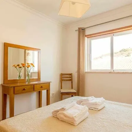 Albufeira Old Town Two Bedroom Apartment Center